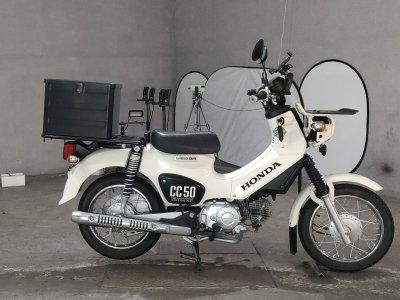 Honda CC50 CROSSCUB 2019