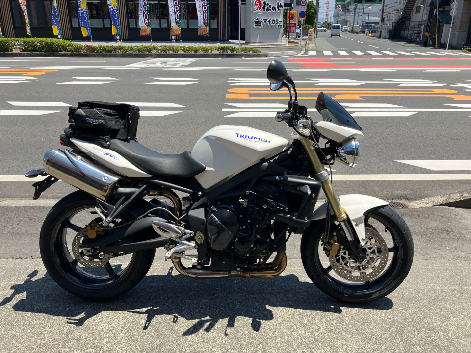 Triumph STREET TRIPLE 2010