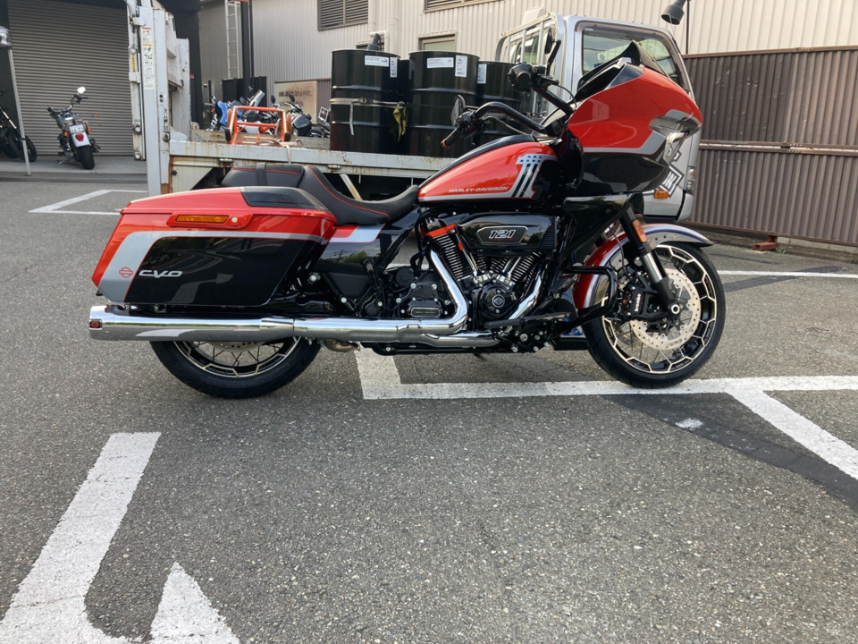 HD ROAD GLIDE FLTRXSE1923 CVO 2025