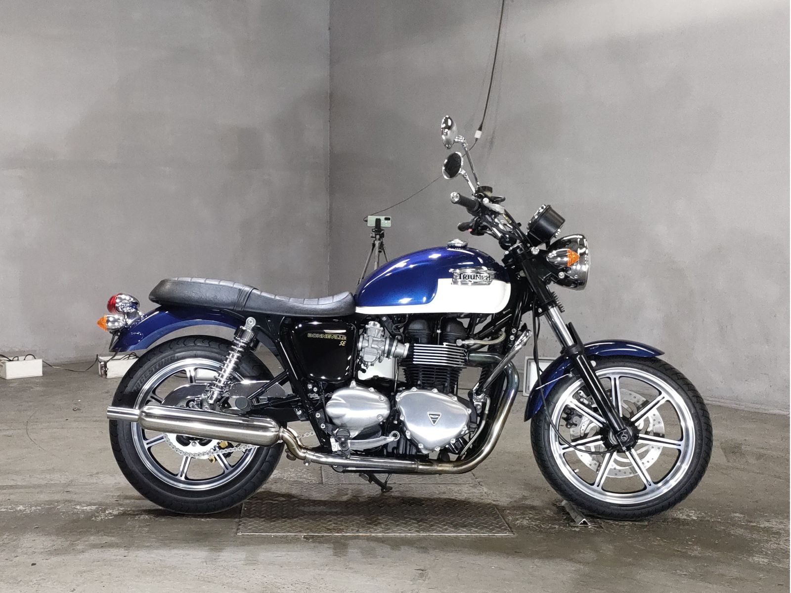 Triumph BONNEVILLE SE 2009