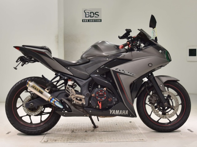 Yamaha YZF-R25 2016