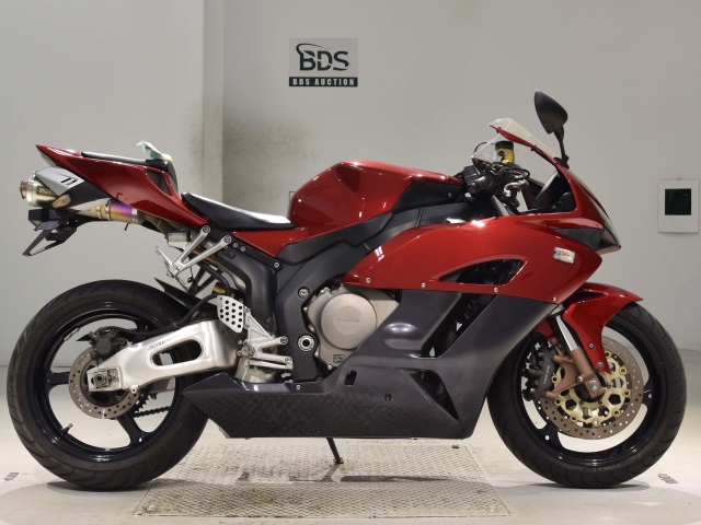 Honda CBR1000RR 2004