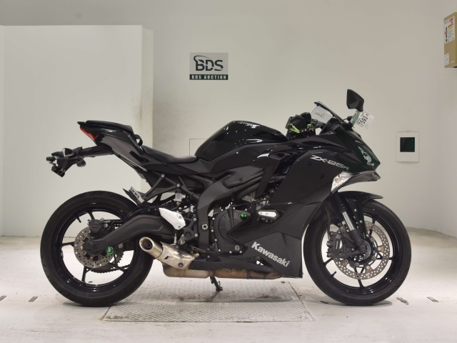 Kawasaki NINJA ZX-25R 2022