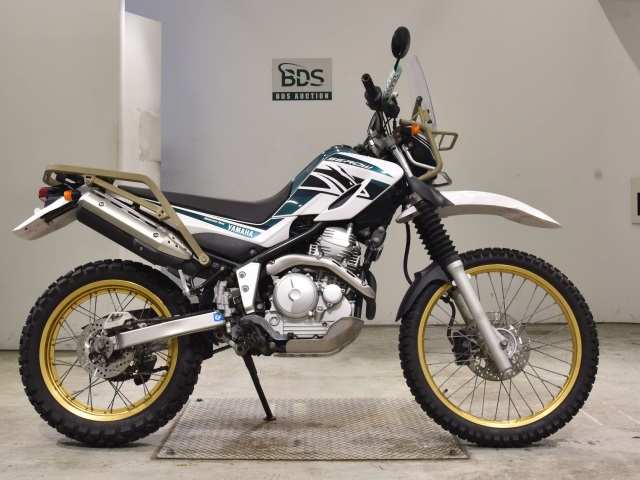 Yamaha SEROW XT250