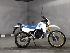 Yamaha DT200R