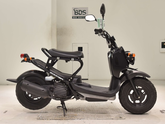 Honda ZOOMER 2011