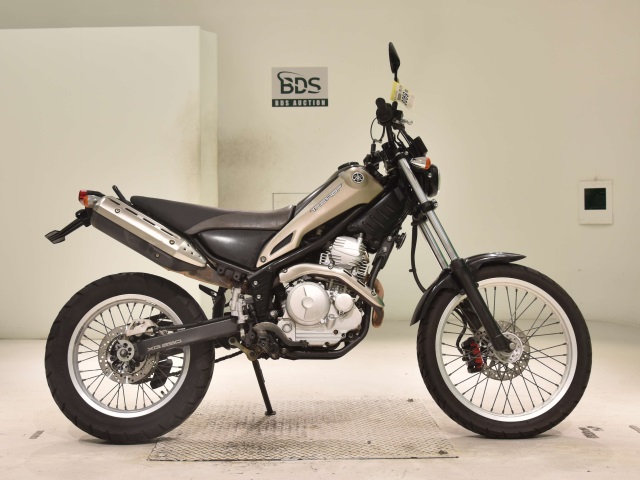 Yamaha TRICKER 2014