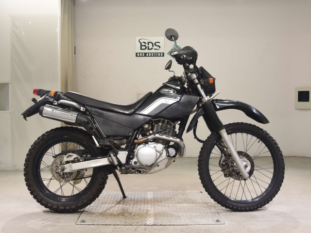Yamaha SEROW XT225 2002