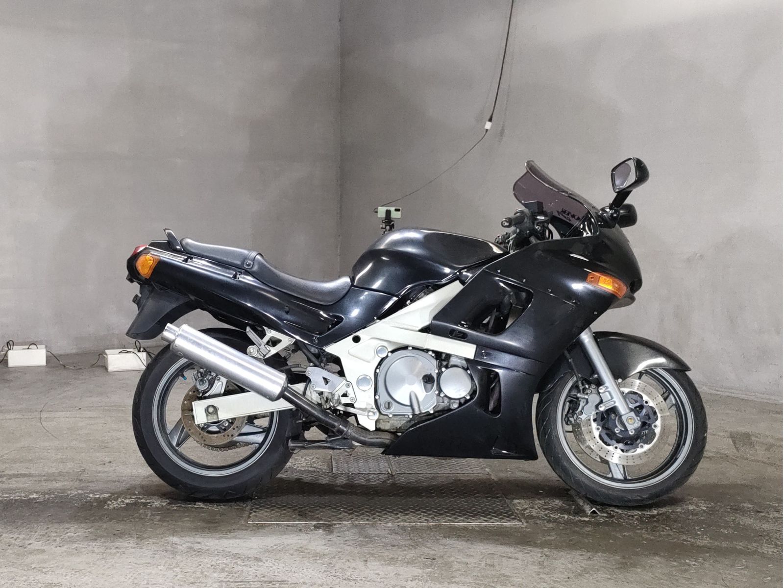 Kawasaki ZZ-R400 1994