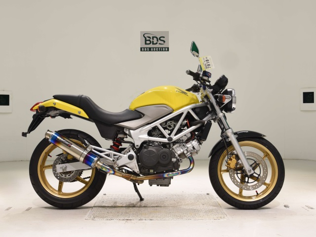 Honda VTR250 2009