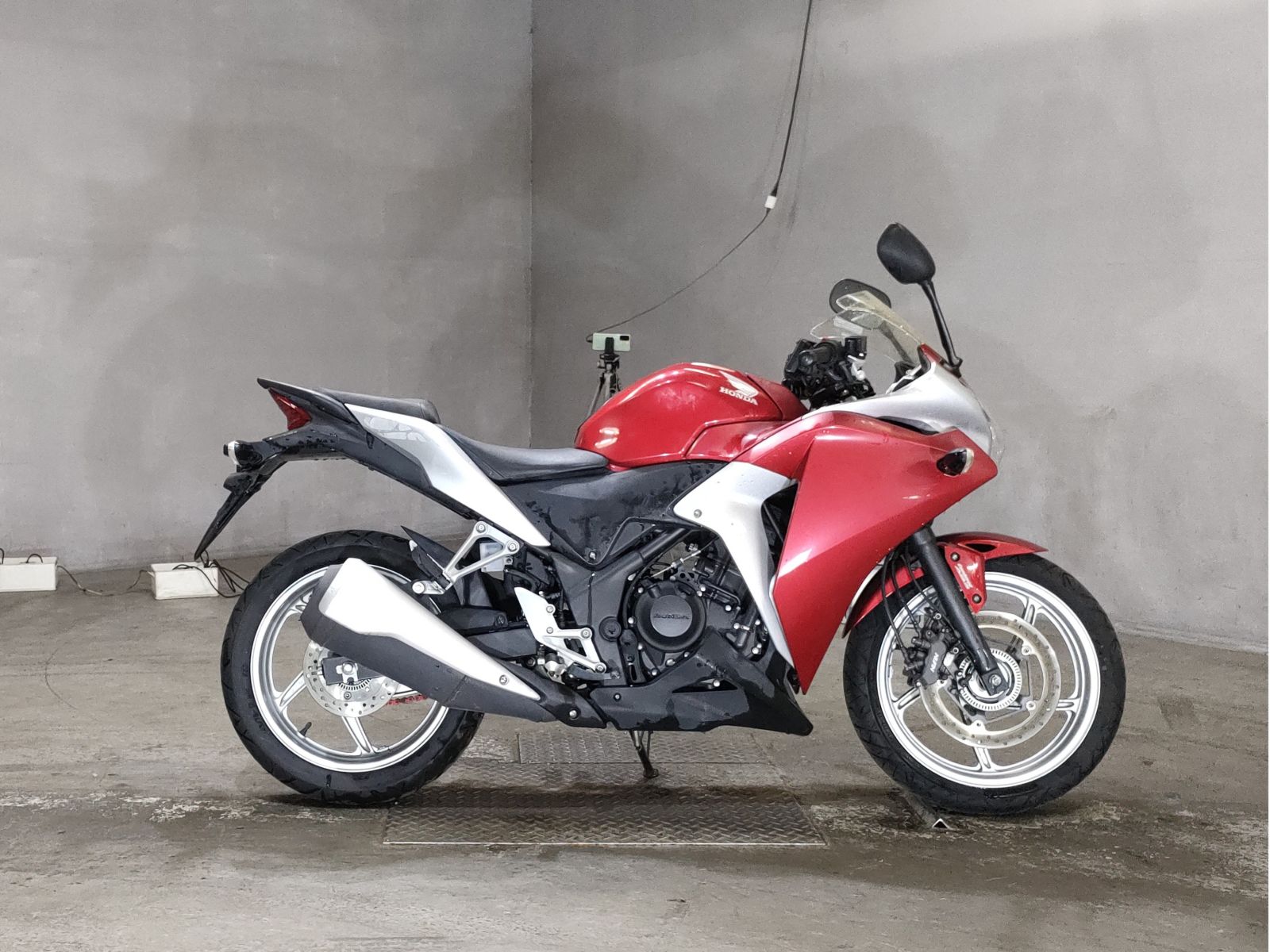 Honda CBR250R 2011