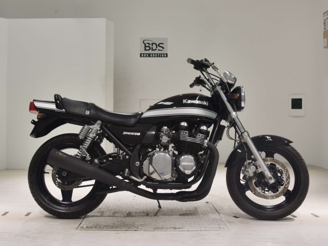 Kawasaki ZEPHYR750 2005