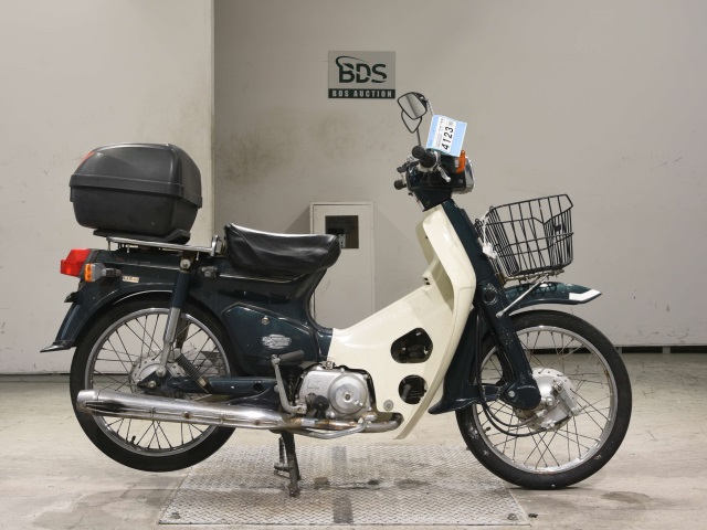 Honda C70 1999