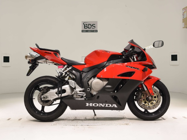 Honda CBR1000RR 2004
