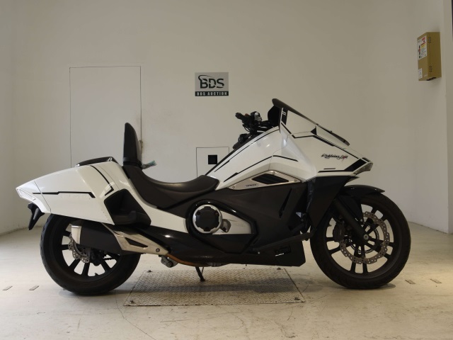 Honda NM4-02 VULTUS 2016
