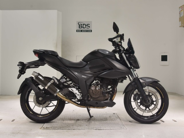 Suzuki GIXXER250
