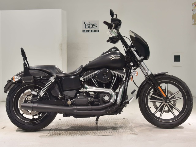 HD STREETBOB FXDB1580 2015