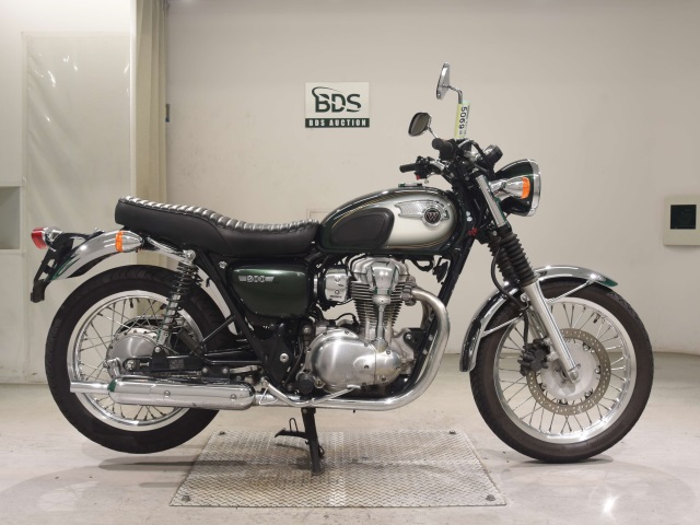 Kawasaki W800 2011