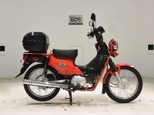 Honda CC110 CROSSCUB 2016