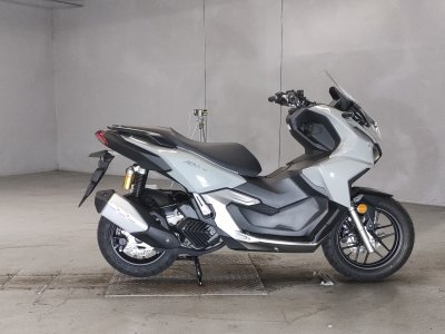 Honda ADV 160 2025