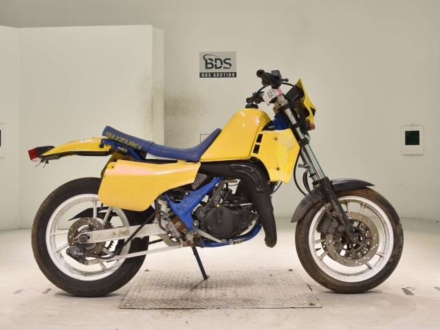 Suzuki RH250
