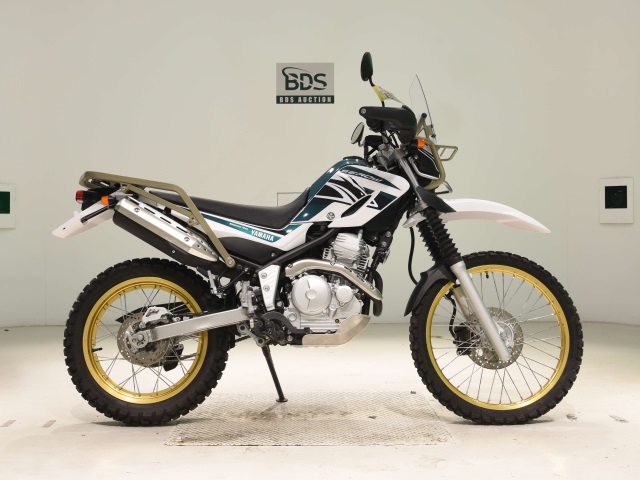 Yamaha SEROW XT250 2017