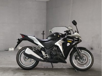 Honda CBR250R 2011