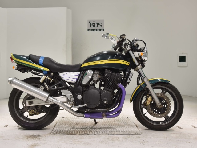 Suzuki GSX400 INAZUMA 1999
