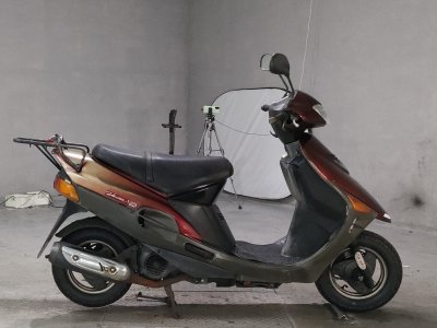 Suzuki VECSTAR 125