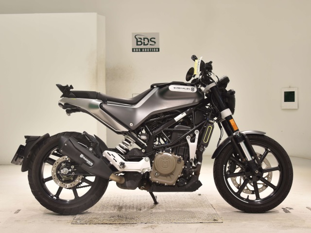 Husqvarna SVARTPILEN 401 2021