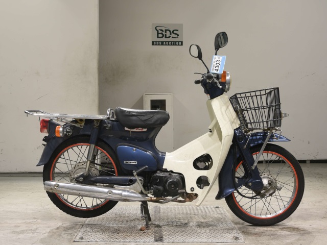 Honda C50 2008