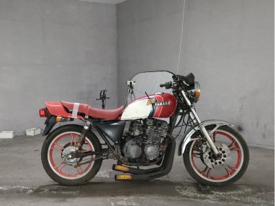 Yamaha XJ400