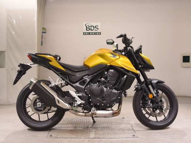 Honda CB750 HORNET 2025