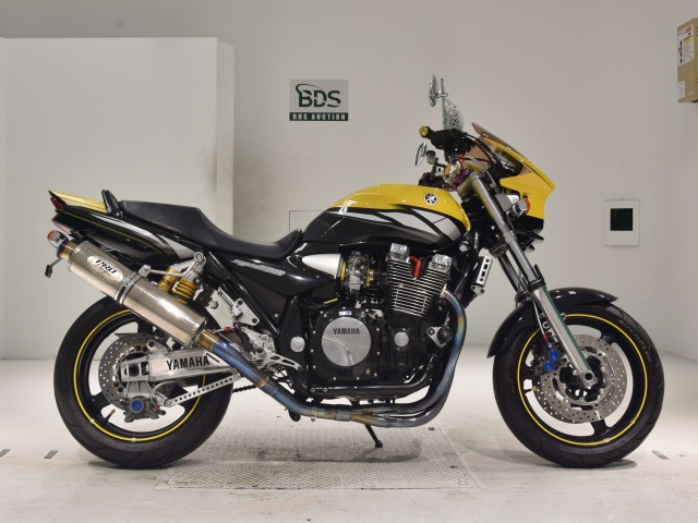 Yamaha XJR1300 2004