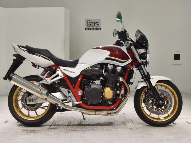 Honda CB1300SF 2022