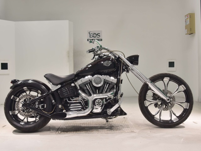 HD ROCKER C FXCWC1580 2010