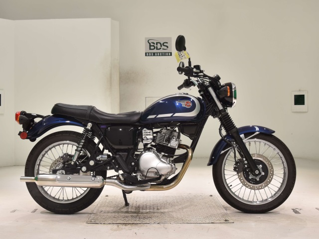 Kawasaki W230 2025