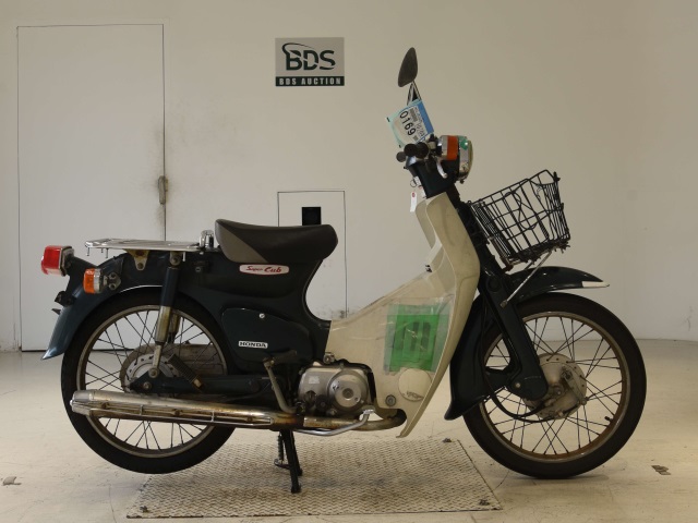 Honda C90 2002
