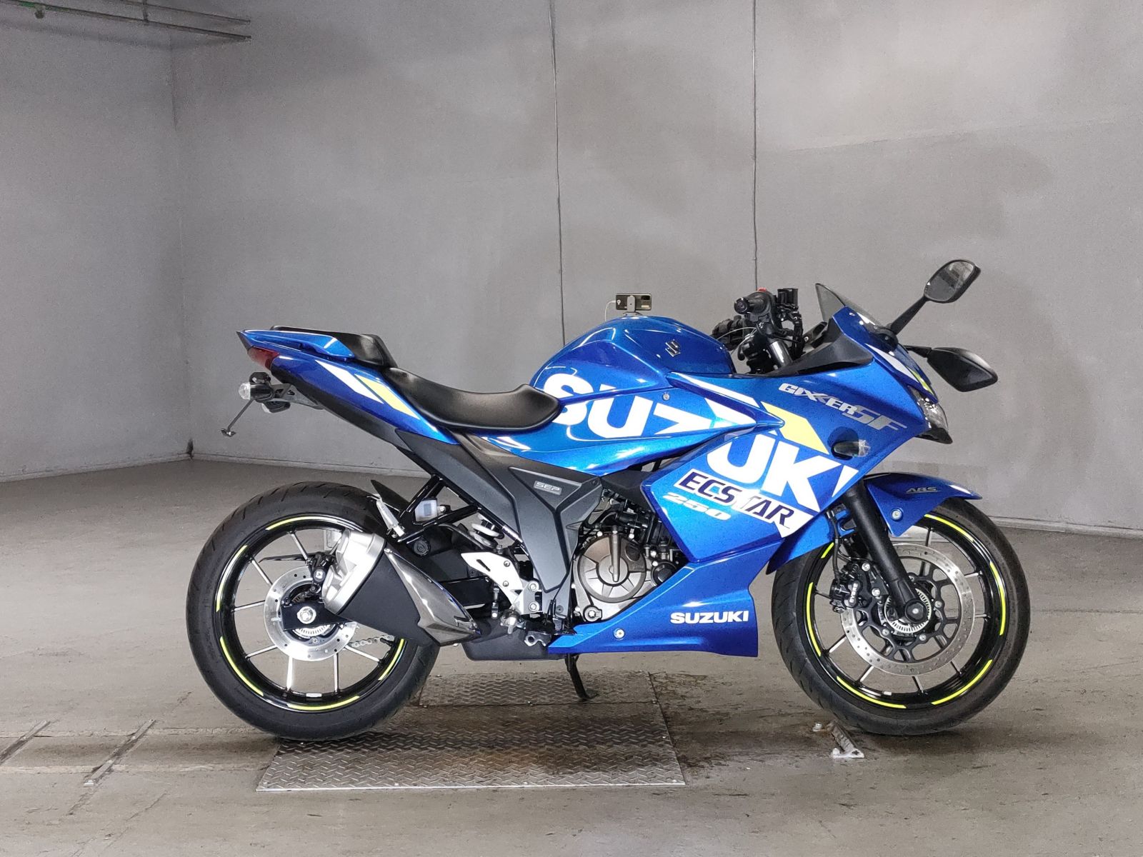 Suzuki GIXXER250SF 2023