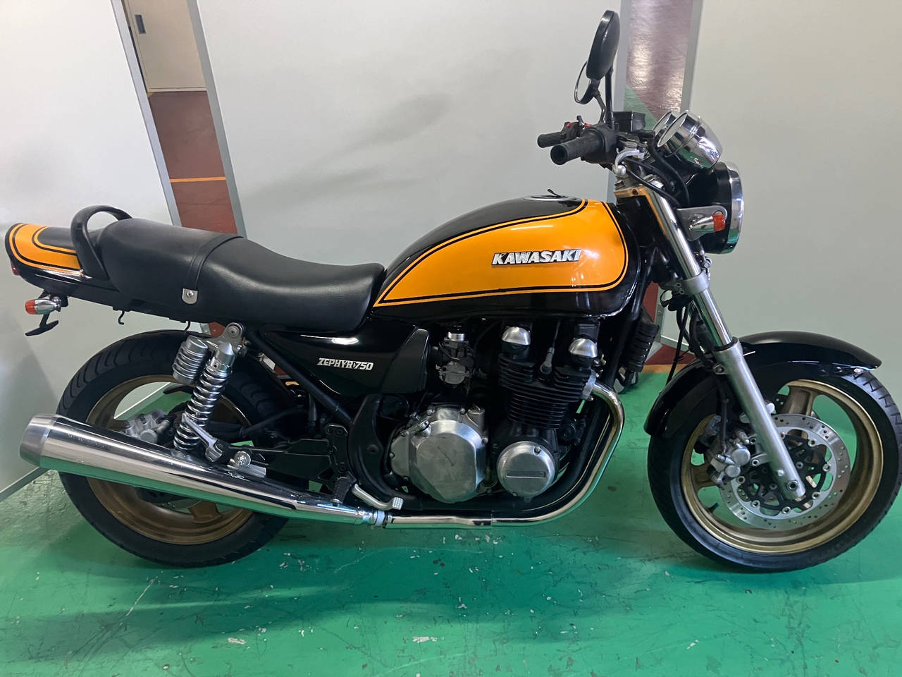 Kawasaki ZEPHYR750 2006