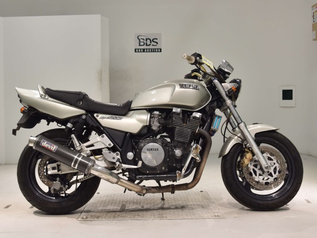 Yamaha XJR1200 1995