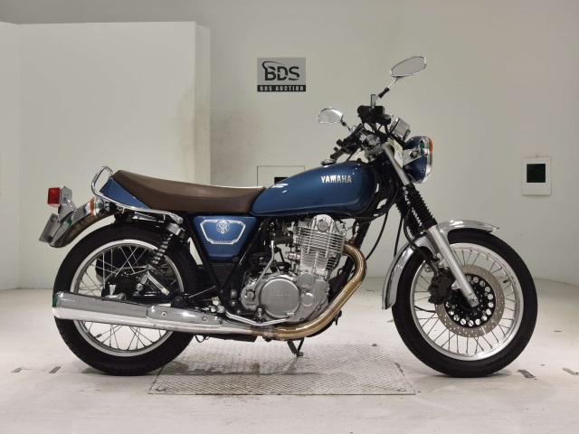 Yamaha SR400 2020