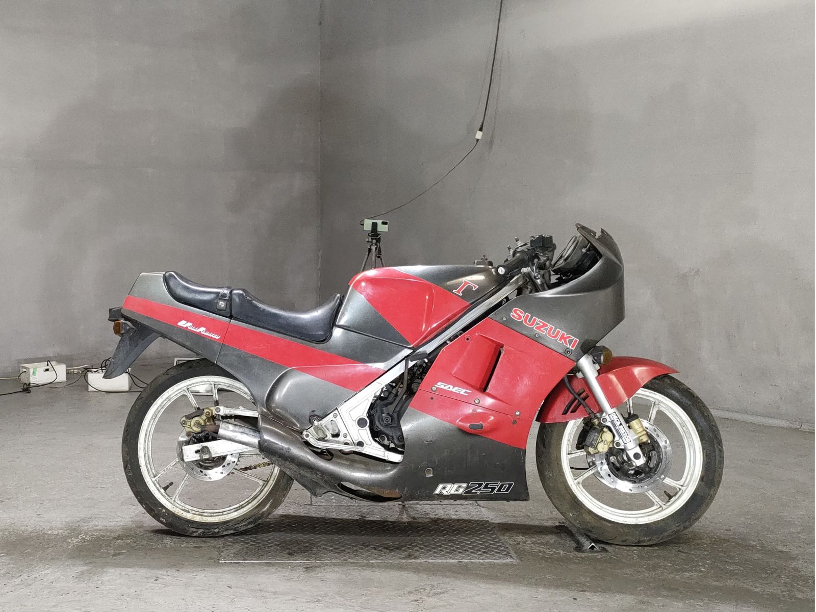 Suzuki RG250