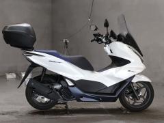 Honda PCX e:HEV 2021