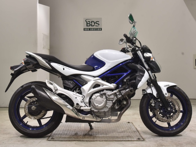 Suzuki GLADIUS SFV400 2010