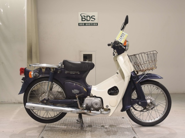 Honda C50 2000