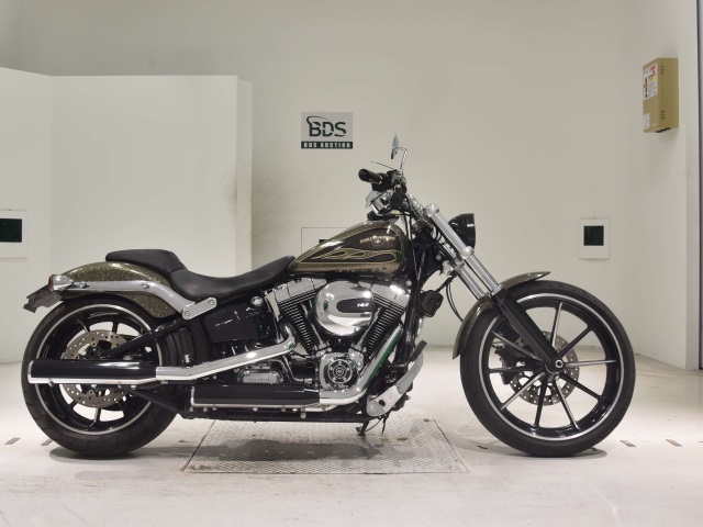 HD BREAKOUT FXSB1690 2016