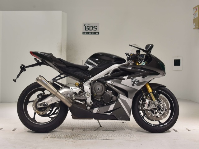 Triumph DAYTONA MOTO2 765 2020