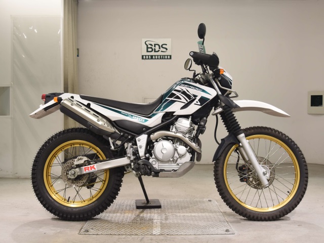 Yamaha SEROW XT250 2017