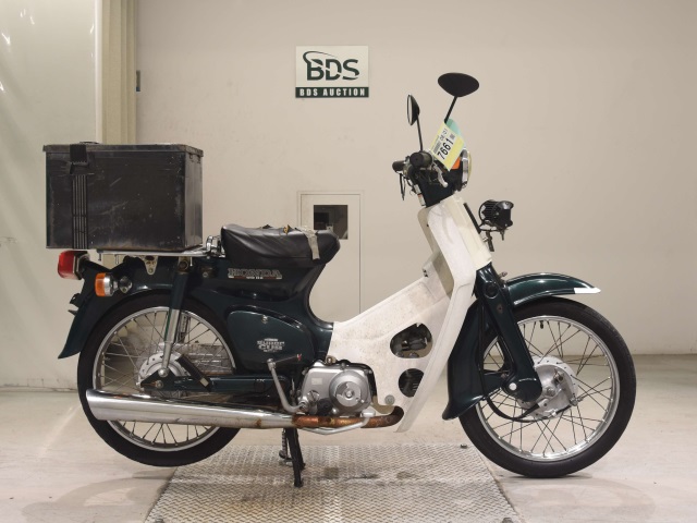 Honda C90 1999